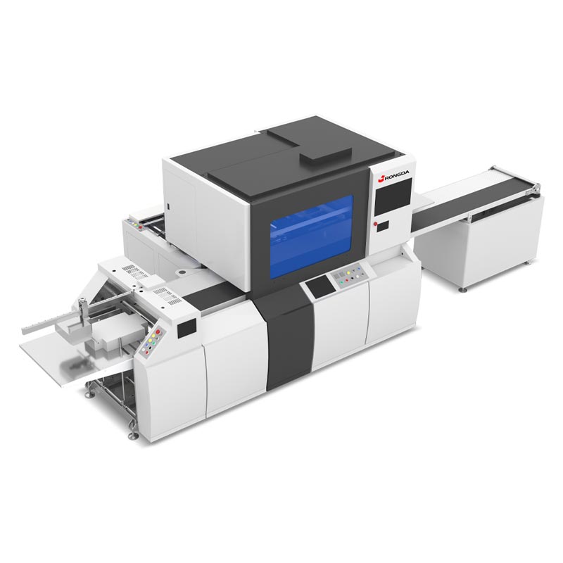 Автоматска машина за позиционирање на капакот на куќиштето